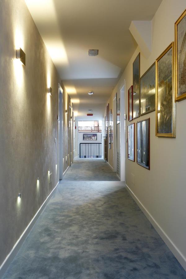 Hotel Porta Nuova Assisi Esterno foto